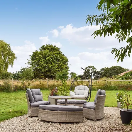 Hall Barn Tatil Evi *